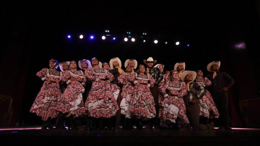 La Compañía Folklorica de Saltillo Ixtle Coahuila realizará una polka con más de 400 bailarines al mismo tiempo