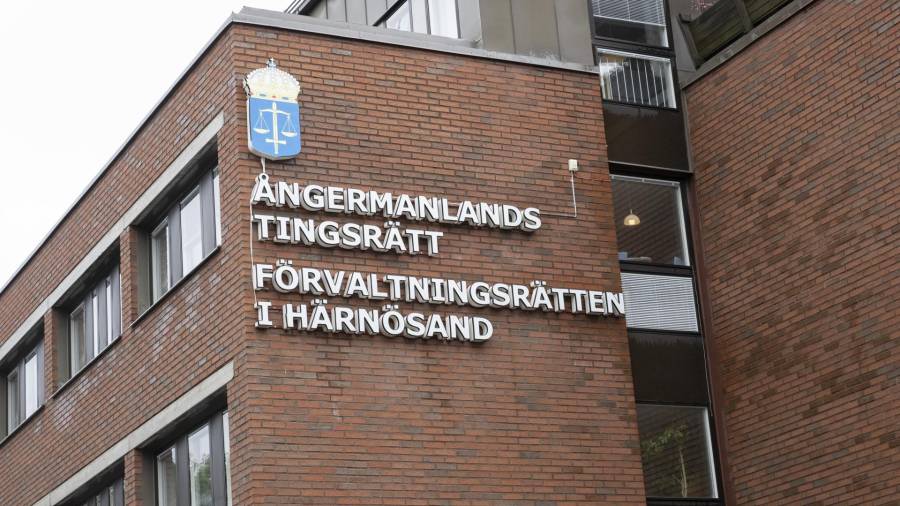 Tribunal de Distrito de Angermanland en Harnosand, Suecia. Un hombre en Suecia fue acusado ante este Tribunal de vender a su esposa a al menos 120 hombres.