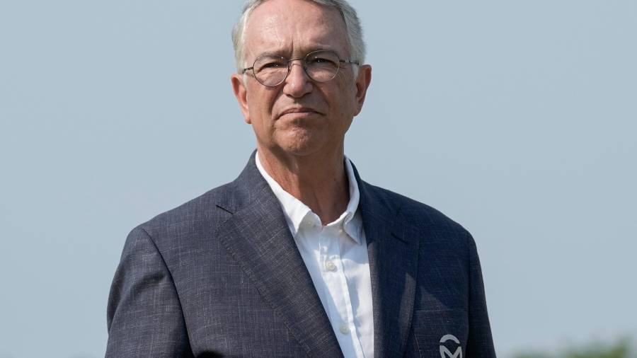El empresario mexicano Ricardo Salinas Pliego, fundador y presidente de Grupo Salinas, durante la ceremonia de premiación del torneo de golf México Open, el 30 de abril de 2023, en Puerto Vallarta, México.