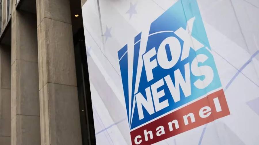 Fox News se sumó el mes pasado al boicot de las grandes cadenas de televisión a la cobertura de Trump, después de que este vetara el acceso de CNN a la Casa Blanca.