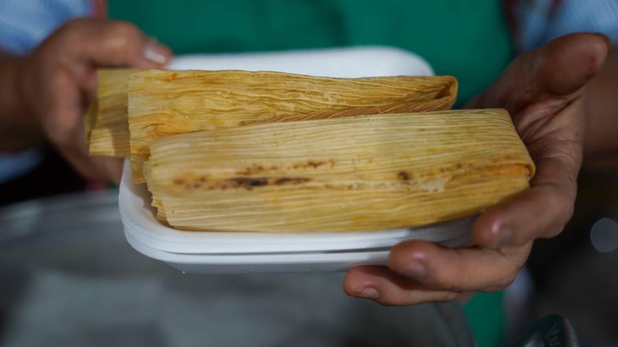 Mercados, plazas y negocios locales siguen siendo puntos de encuentro para la comunidad.
