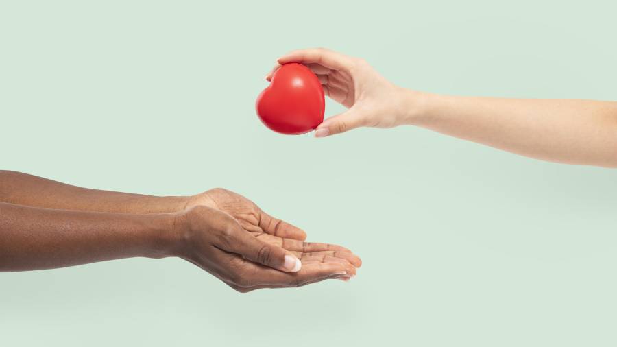 La donación de órganos requiere una decisión informada en vida y el consentimiento familiar para concretarse tras el diagnóstico de muerte encefálica.