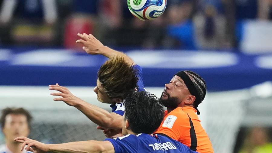 Daichi Kamada marcó el gol del empate definitivo en un duelo marcado por las oportunidades en ambas áreas.