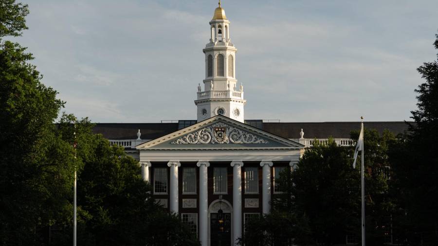 La Universidad de Harvard fue una de las instituciones afectadas por la interrupción de Canvas tras el ciberataque a Instructure.