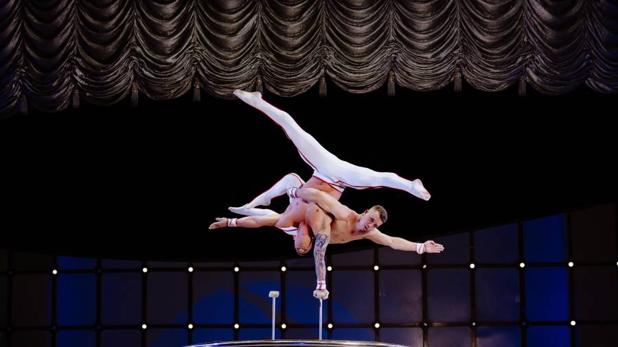 Ilusiones, acrobacias y misterio: Tihany estrena hoy su espectáculo AbraKdabra en Saltillo. FOTOS: CORTESÍA