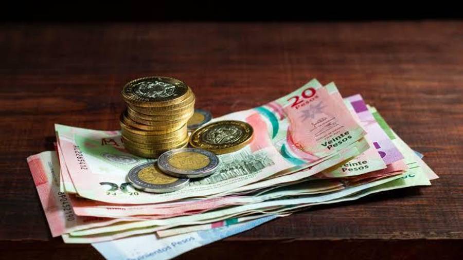 El aumento del déficit y la deuda pública representan desafíos que impactarán directamente en sectores como la construcción, la manufactura y los servicios, condicionando la estabilidad económica en los próximos años.