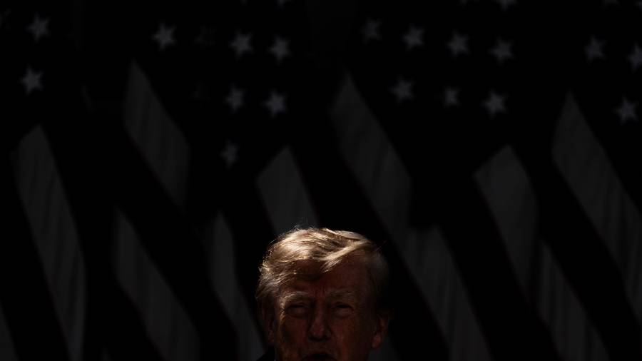 El presidente de Estados Unidos, Donald Trump, habla durante un evento de regreso a clases en la Casa Blanca, en Washington.