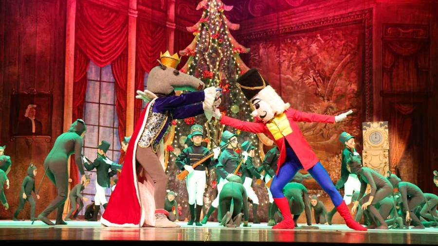 El Teatro Fernando Soler registró llenos totales durante las dos funciones de ‘El Cascanueces’, uno de los espectáculos más esperados de la temporada.