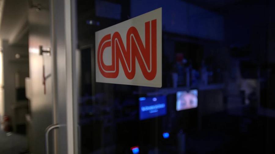 El logotipo en un puesto de CNN dentro del área de prensa de la Casa Blanca, el sábado 26 de septiembre de 2026, en Washington.