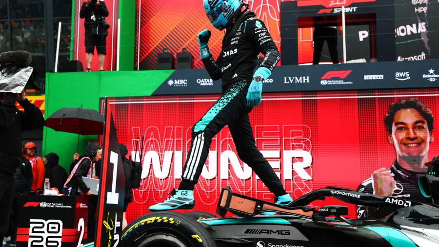 George Russell dominó las 24 vueltas en Zandvoort para conquistar la Sprint del GP de Países Bajos.