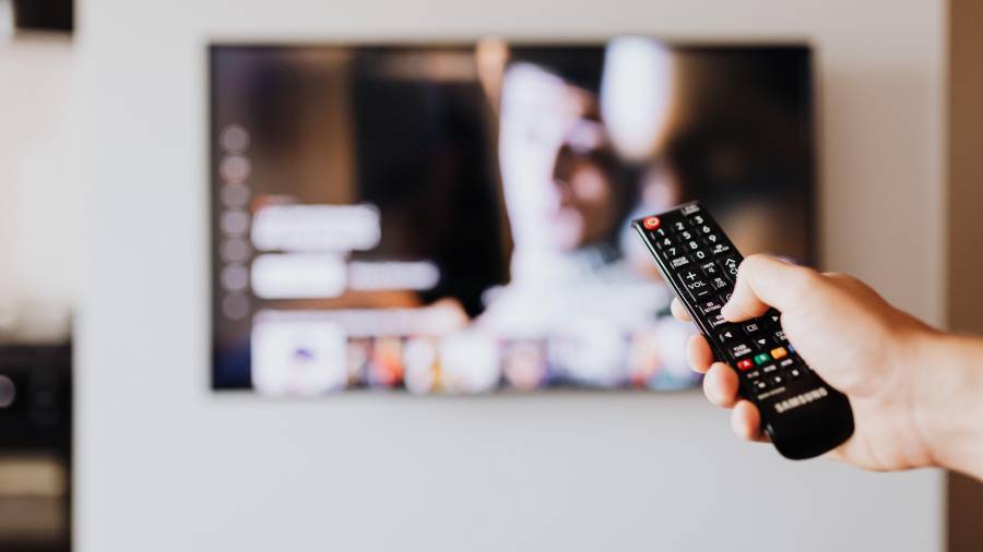 Si tienes un televisor LG con webOS y Magic Remote, mantener presionado el número 0 durante tres segundos puede abrir una función que facilita el acceso.