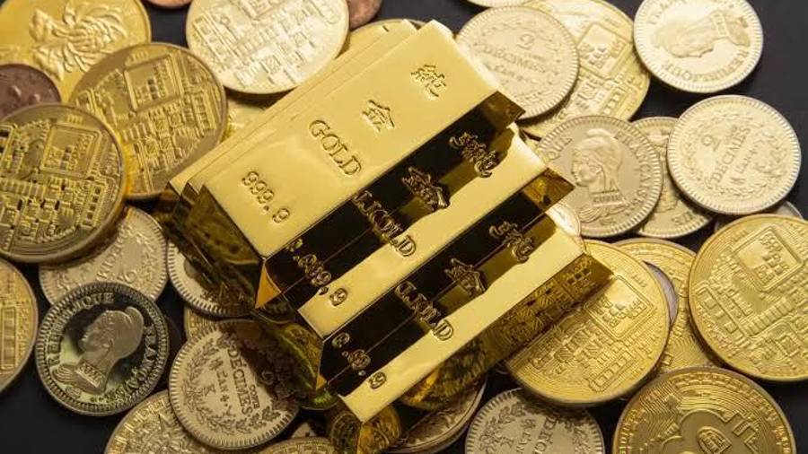Los precios del oro se mantuvieron cerca de un máximo de dos meses y podrían encontrar apoyo en unas expectativas de política monetaria más laxas.