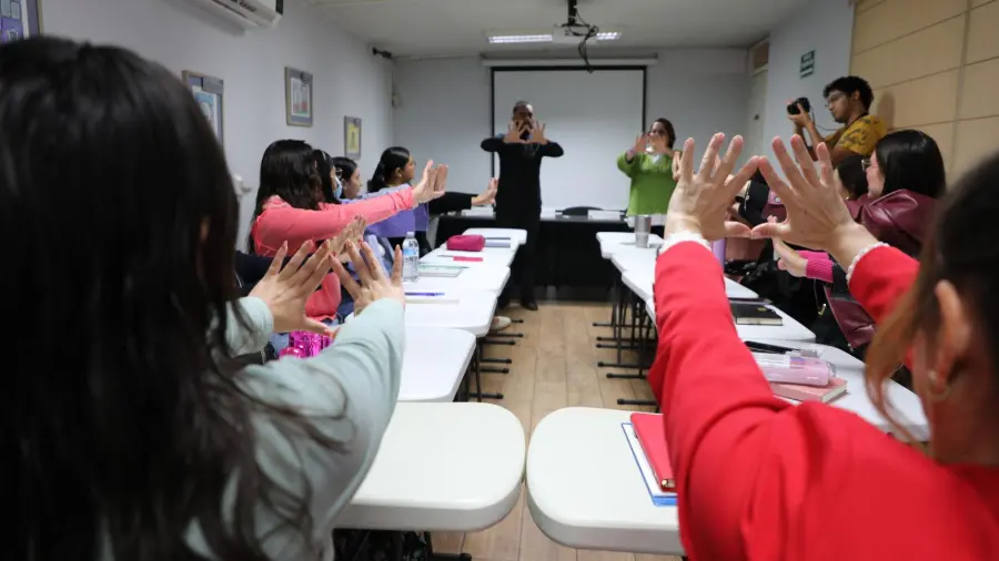 Los participantes aplicaron los conocimientos en escenarios reales de atención a mujeres en situación de vulnerabilidad.