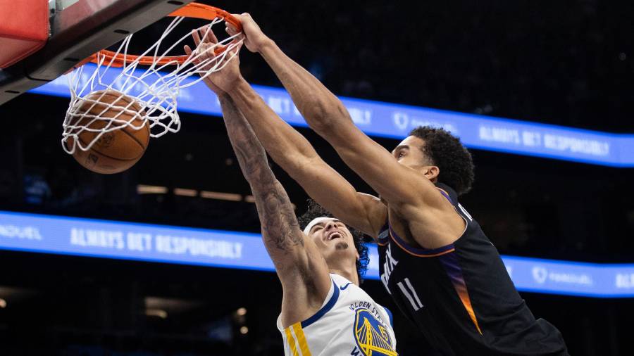 Stephen Curry y los Warriors de Golden State quedaron fuera de la pelea por el título, luego de ser superados por los Suns de Phoenix en el duelo decisivo del Play-In de la NBA.