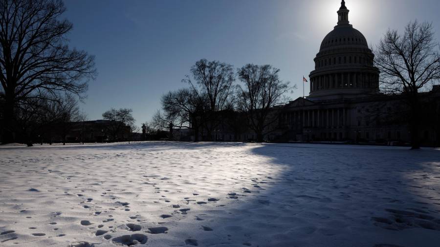 El análisis de la Oficina de Asuntos Presupuestarios del Congreso muestra un panorama fiscal levemente peor que el estudio realizado en esta fecha del año pasado.
