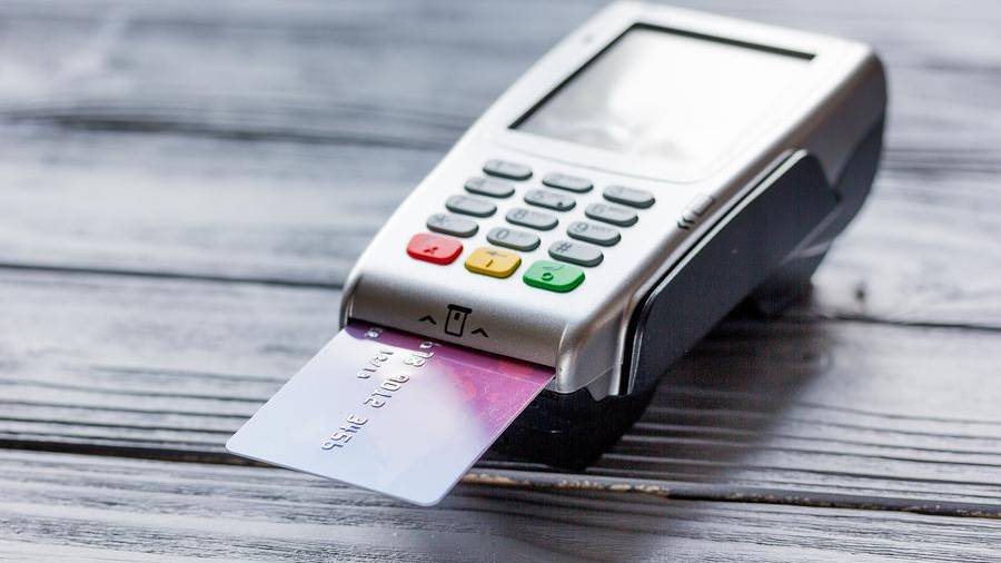 El uso de terminales (Clip, Mercado Pago, bancos) implica fiscalización automática por el SAT