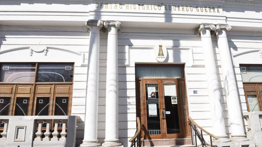 Entre los servicios que ofrece están la Biblioteca de Escritores Laguneros, la Mapoteca, Fototeca, Hemeroteca y Audioteca.