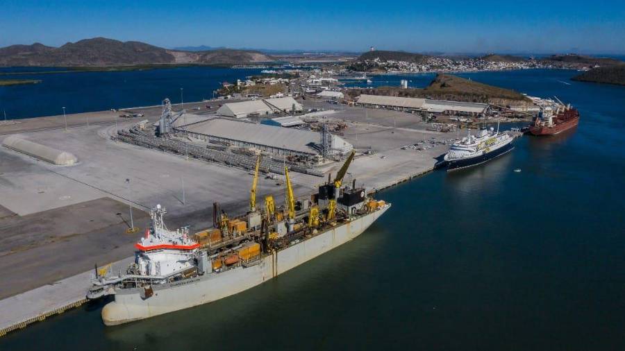 La iniciativa busca reducir las emisiones del transporte marítimo mediante nuevos estándares ambientales, tecnologías e infraestructura.