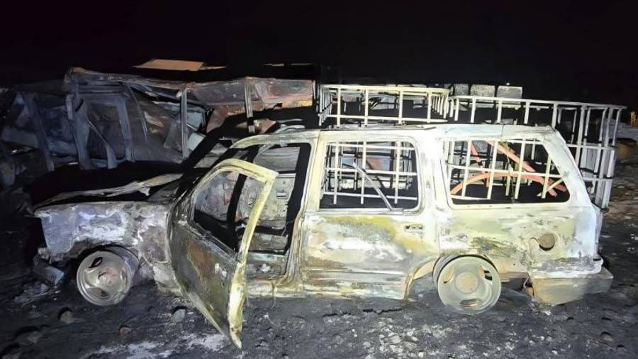 no se han reportado detenciones relacionadas con el incendio de las camionetas.