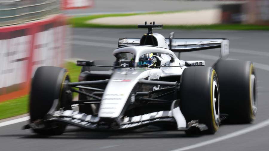 Sergio “Checo” Pérez enfrentará una carrera cuesta arriba en el Gran Premio de Australia 2026 de Fórmula 1, al largar desde el lugar 18 de la parrilla en el circuito de Albert Park.