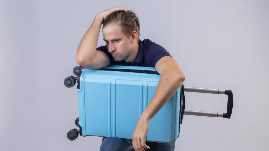 Los síntomas hodofóbicos se manifiestan de diversas formas: desde el miedo a desplazarse en trasportes como aviones, trenes o automóviles, hasta la ansiedad ante cualquier tipo de viaje.