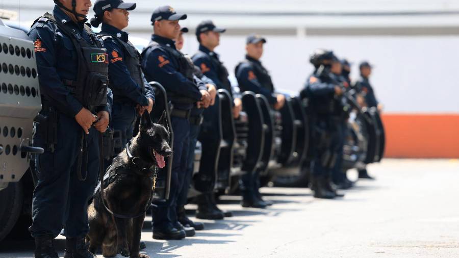 Tres hombres fueron detenidos en General Escobedo y Ciénega de Flores por su presunta participación en robos en carreteras.