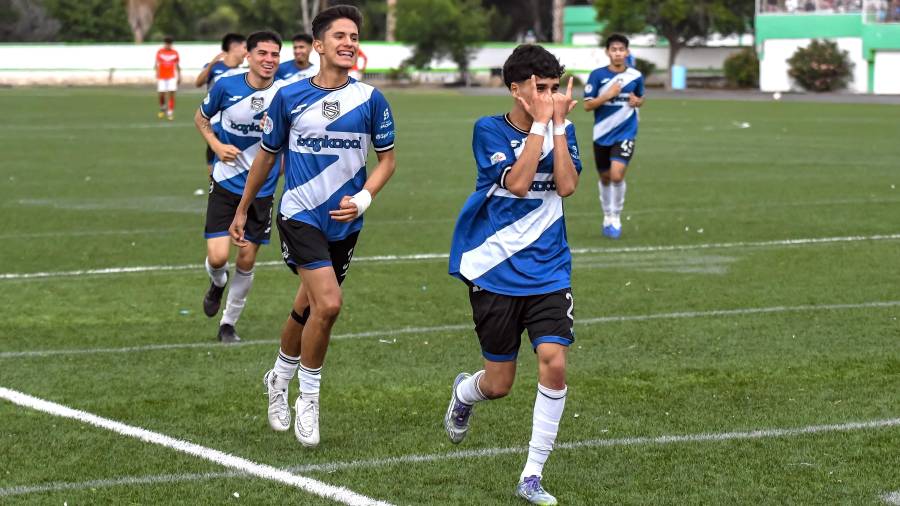 Omar Martínez apareció nuevamente con un gol clave para Saltillo Soccer.