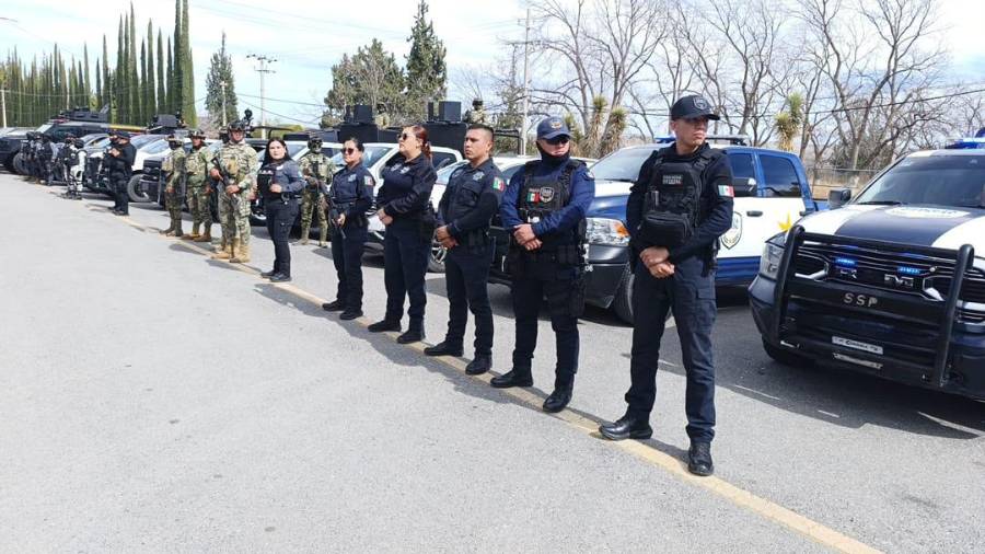 Autoridades municipales, estatales y federales encabezaron el arranque del operativo de seguridad en el acceso frente a la Glorieta de los Fundadores, en Parras, ante la llegada estimada de más de 8 mil motociclistas al evento.