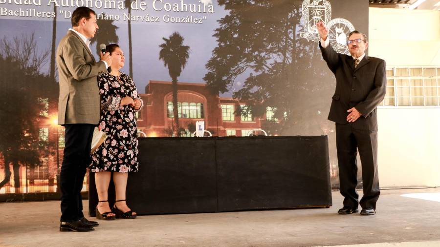 El rector llamó a mantener una gestión cercana con estudiantes y docentes para fortalecer la institución.