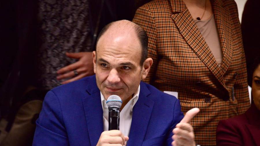 El diputado federal Jericó Abramo planteó gestionar recursos para obras ferroviarias y advirtió sobre riesgos en el uso de ahorros de trabajadores.