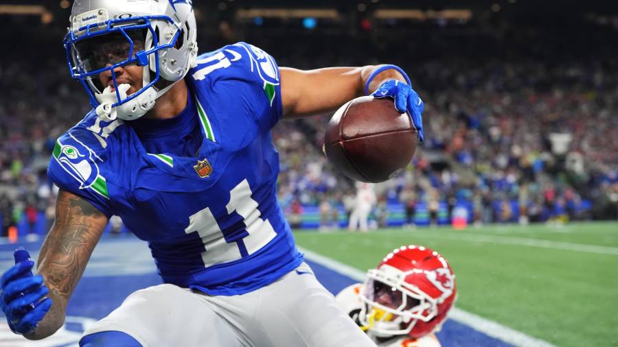 Jaxon Smith-Njigba fue la pesadilla de los Chiefs de Kansas City, al encabezar la ofensiva de Seattle y brillar con una espectacular recepción de touchdown.