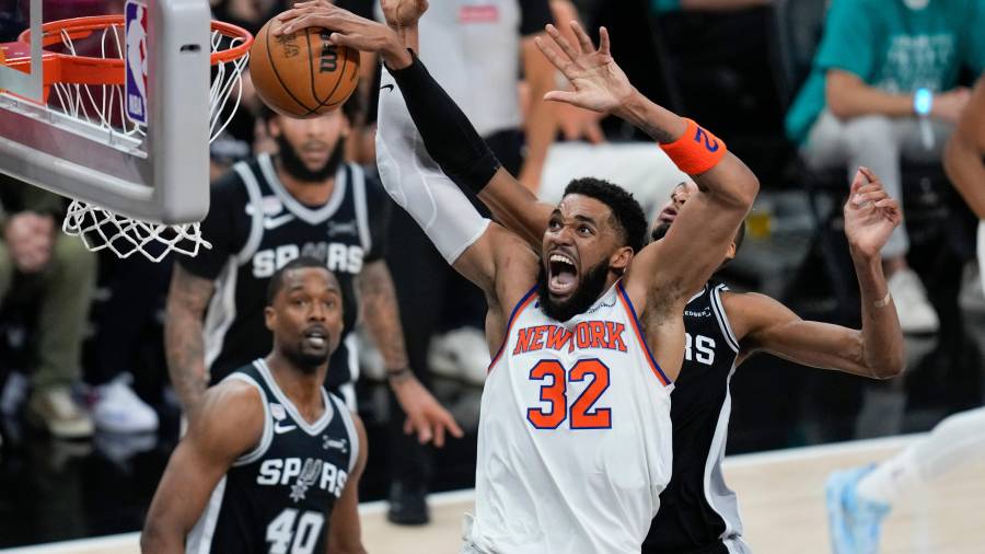 Karl-Anthony Towns firmó un doble-doble de 18 puntos y 12 rebotes para ser pieza clave en el triunfo de los Knicks de Nueva York sobre los Spurs de San Antonio en el Juego 1 de las Finales de la NBA 2026.