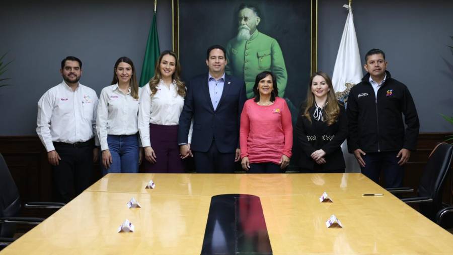 En la reunión participaron autoridades municipales, del DIF Coahuila y la Fiscalía de las Mujeres y la Niñez.