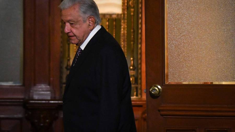 AMLO: Abajo el telón