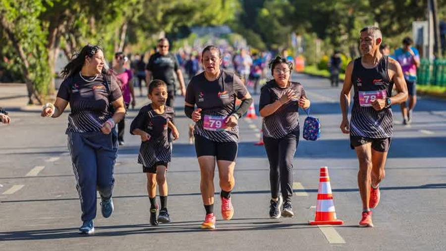 El atleta coahuilense considera que el deporte es una herramienta clave para la salud y la disciplina.