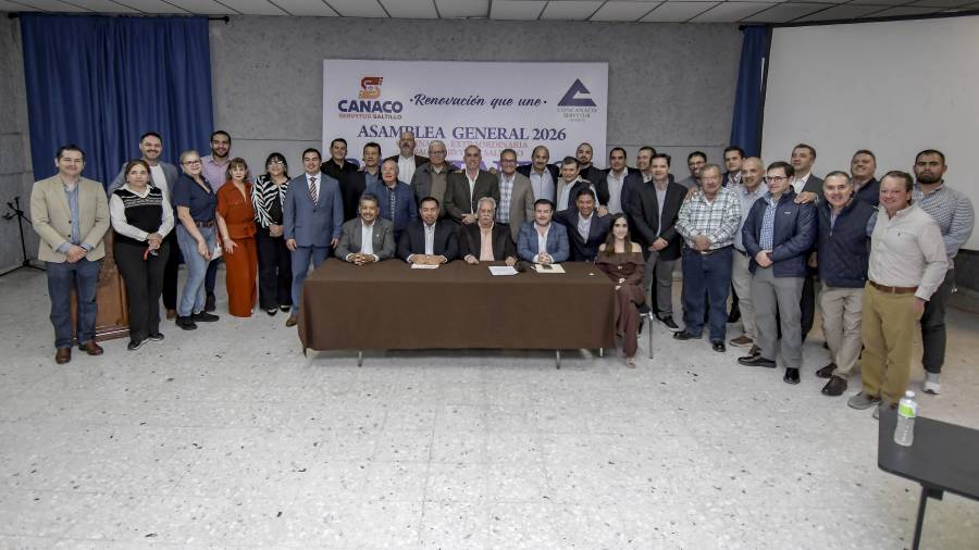Afiliados y consejeros de Canaco Saltillo participaron en la asamblea general donde se eligió a la Mesa Directiva para el periodo 2026.