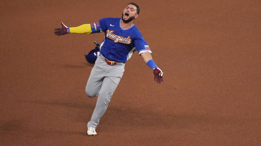 Venezuela se proclamó campeón del Clásico Mundial de Beisbol 2026 tras vencer 3-2 a Estados Unidos en una Final dramática, definida por el doble productor de Eugenio Suárez en la novena entrada.