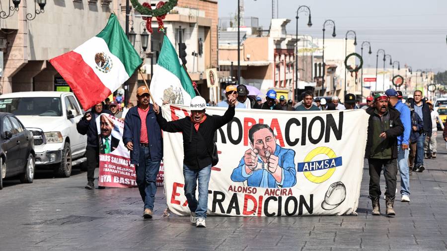 Luego de cinco días, los ex trabajadores de AHMSA concluyeron con su caravana.