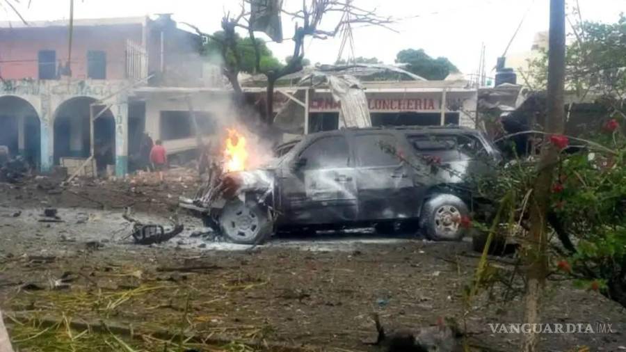 La Fiscalía General de la República (FGR) confirmó que hay cinco personas sin vida y 12 heridas tras la explosión de un vehículo ocurrida el día 6 de diciembre, en Coahuayana, Michoacán.