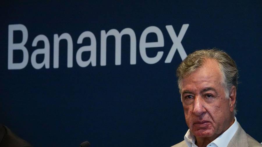 La operación recibió el visto bueno de los reguladores financieros y de competencia mexicanos.