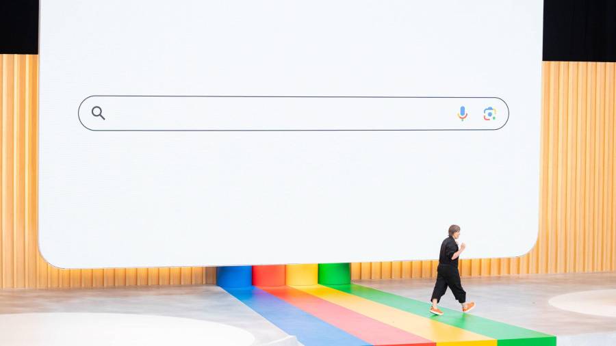 El martes, Google dijo que el cambio hacia la inteligencia artificial la había inspirado a renovar su barra de búsqueda por primera vez desde 2001.