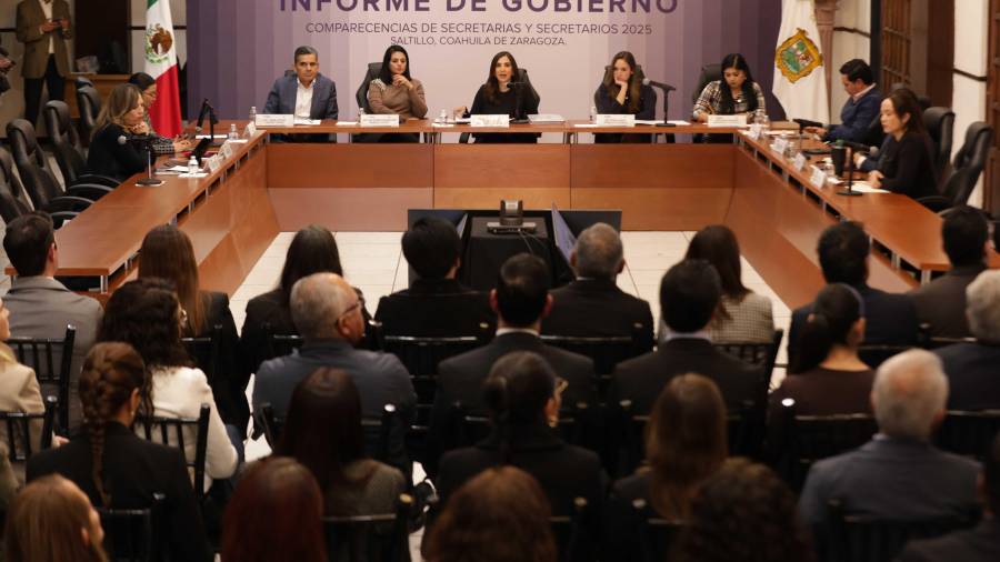 Elma Marisol Martínez compareció ante diputados en el Congreso local.