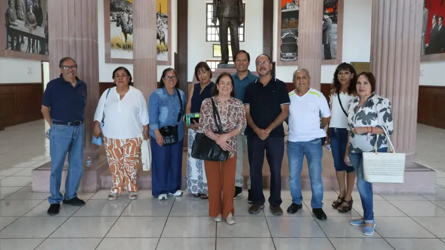 Integrantes de Magisterio en Acción por la Seguridad Social acudieron al Congreso de Coahuila para conocer el avance de la revisión solicitada por la venta del terreno del Seguro del Maestro.