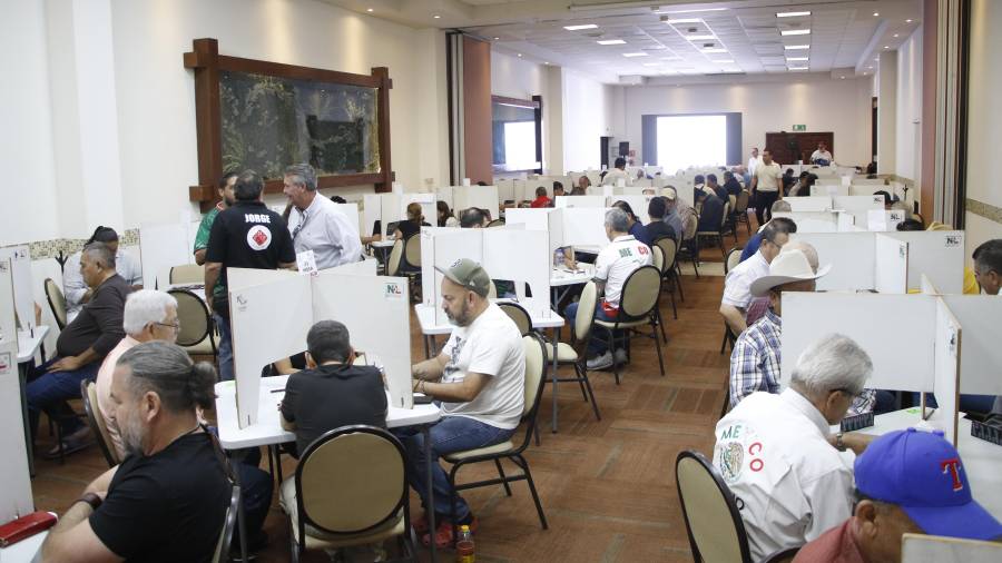 Jugadores de distintos estados del país participaron en las modalidades individual y pareja fija.