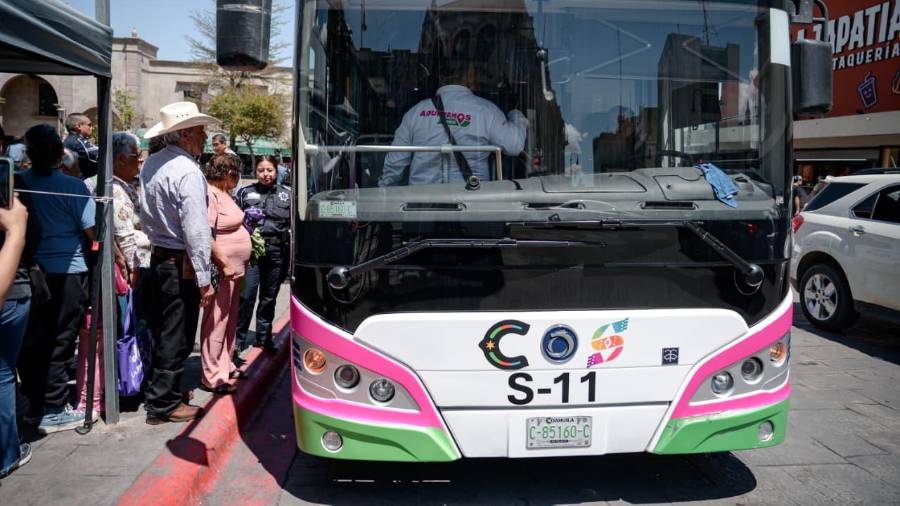 El sistema cuenta con dos rutas troncales que recorren Saltillo en distintos sentidos.