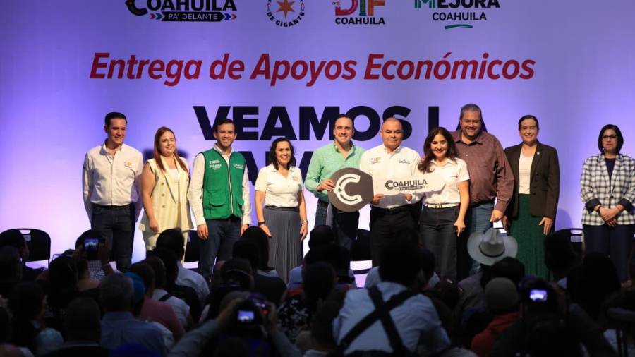 El gobernador Manolo Jiménez Salinas encabezó la entrega de apoyos económicos y unidades UNEDIF para fortalecer la inclusión de las personas con discapacidad.