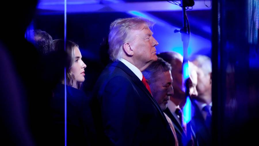 La presencia de Trump coincidió con el regreso de los Knicks de Nueva York a unas Finales de la NBA por primera vez desde 1999.