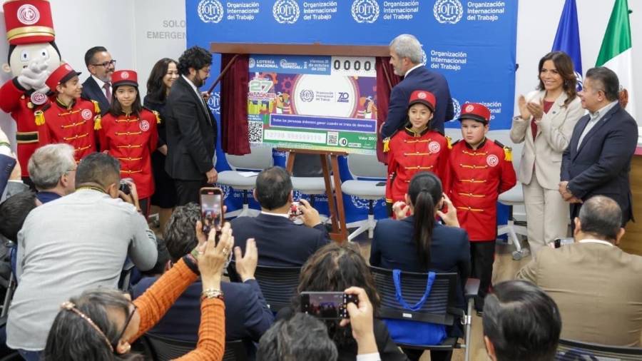 Marath Bolaños, secretario del Trabajo; Olivia Salomón, titular de Lotería Nacional; Pedro Américo Furtado, director de la OIT, y la embajadora Aureny Aguirre de SRE, destacaron la importancia de promover los derechos laborales, la igualdad y el trabajo bien remunerado. FOTO: CORTESÍA