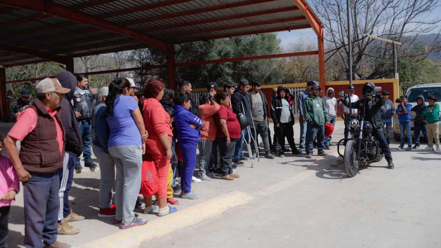 La capacitación incluyó teoría y ejercicios prácticos de conducción preventiva.