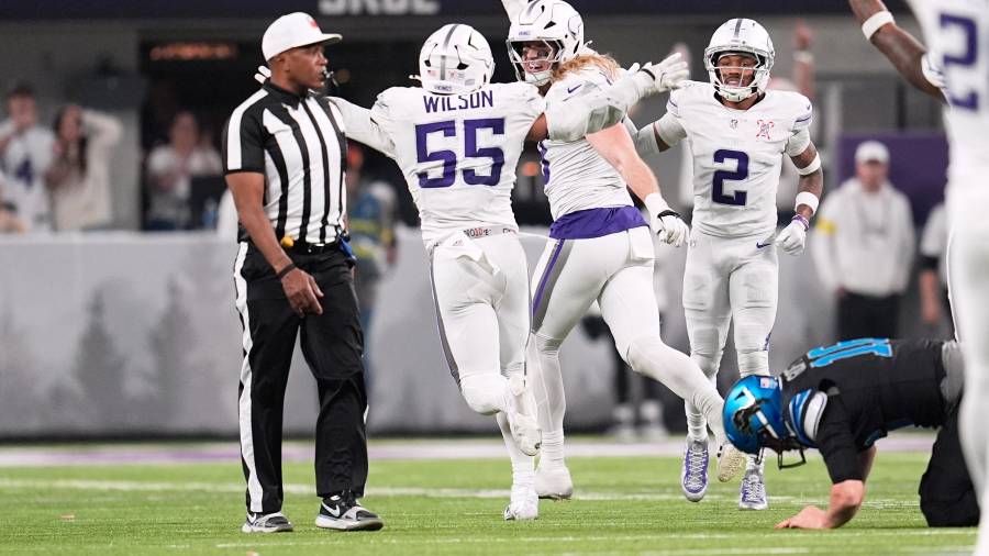 Los Lions de Detroit quedaron eliminados de la NFL 2025 al perder 23-10 ante los Vikings de Minnesota en el U.S. Bank Stadium.